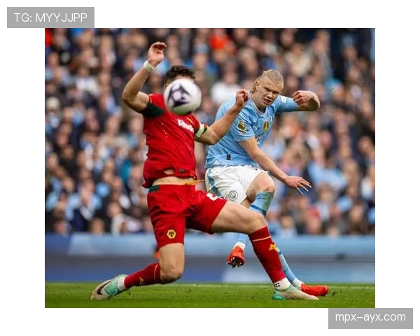 阿尔瓦雷斯状态爆棚，曼城前锋闪耀赛场助力球队取得连胜