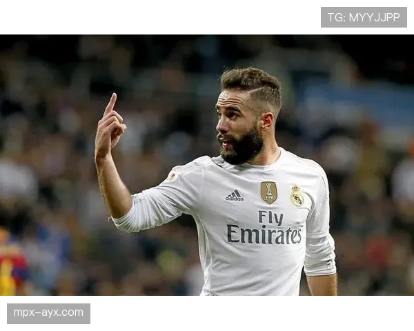 梅赫伦防守数据大幅提升，后防线稳固成球队亮点