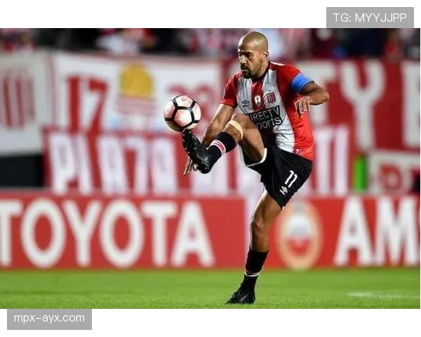 菲尔·福登沉稳应对聚光灯：直面英媒关注展现职业风范